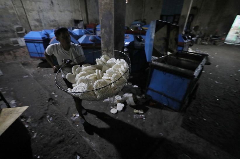 Pemerintah Targetkan Penyaluran KUR Rp300 Triliun pada 2025 untuk Perkuat UMKM - Bagian 1