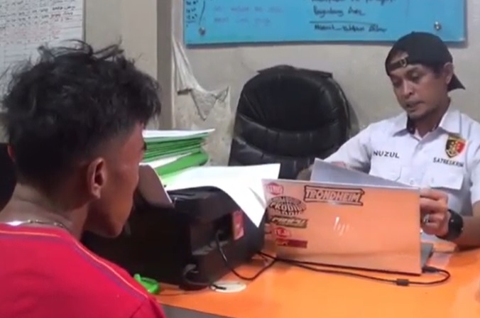 Mahasiswa di Makassar Sebar Video Bugil Mantan Pacar gegara Tak Diberi Uang