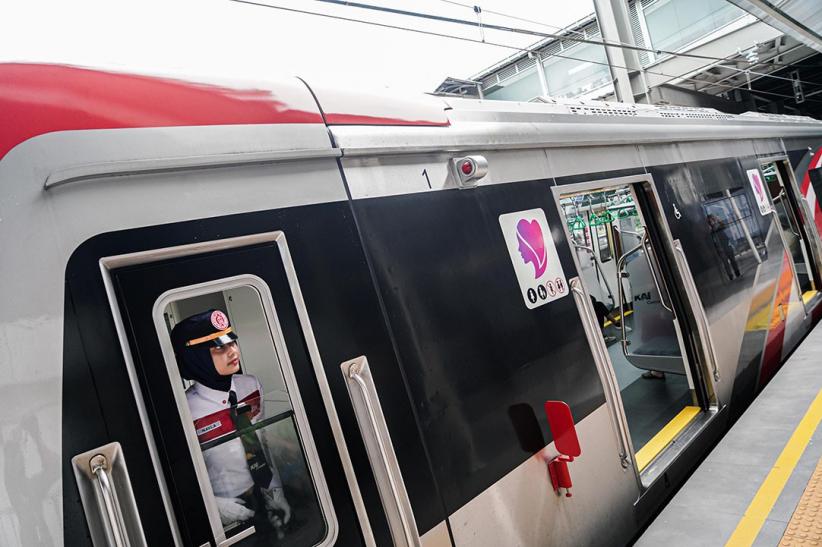 Perdana! KRL CLI-125 Resmi Beroperasi, Sekali Angkut 3.400 Penumpang - Bagian 2