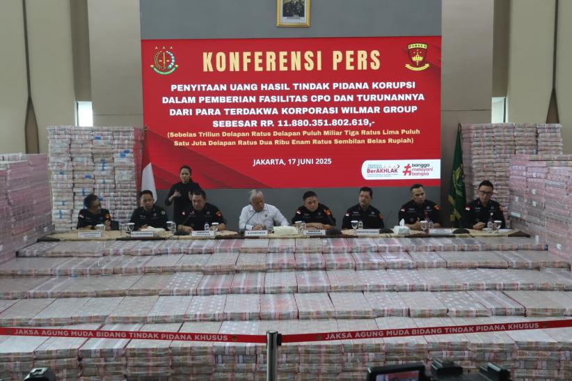 Penampakan Uang Rp11 Triliun Disita Kejagung dari 5 Terdakwa Kasus Korupsi CPO   - Bagian 1
