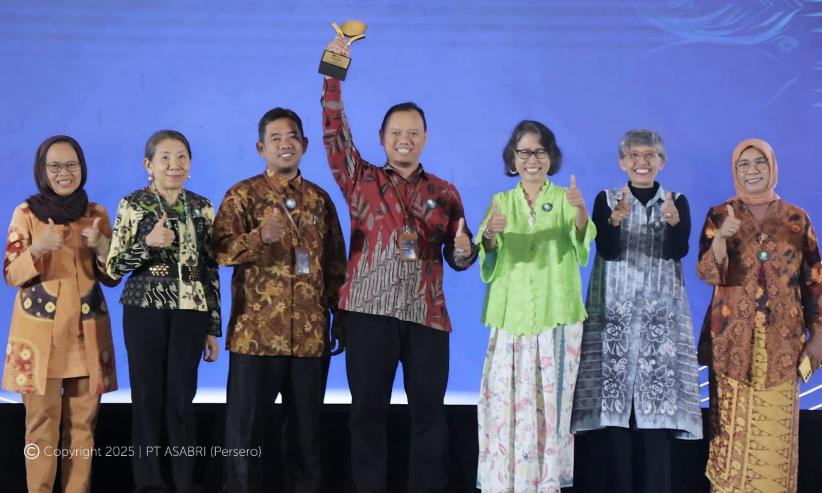  Penghargaan Atas Komitmen Program Sosial dan Lingkungan - Bagian 1
