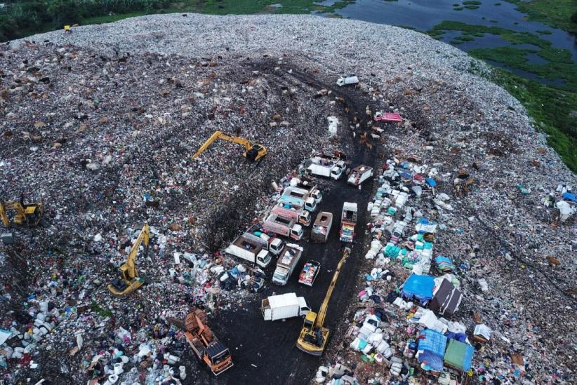 Penampakan TPA Antang Kelebihan Kapasitas, Tumpukan Sampah Bak Gunung - Bagian 2