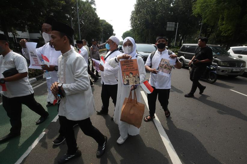 Aksi Unjuk Rasa Guru Pendidikan Agama Islam, Ini Tuntutannya - Bagian 3