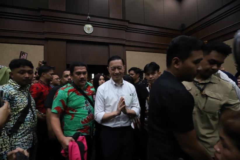 Anies Baswedan hingga Rocky Gerung Duduk Bareng Tunggu Vonis Tom Lembong - Bagian 4