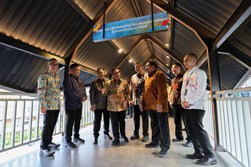 Asyik! LRT Jakarta Kini Terkoneksi Langsung ke Pusat Perbelanjaan Kelapa Gading - Bagian 1