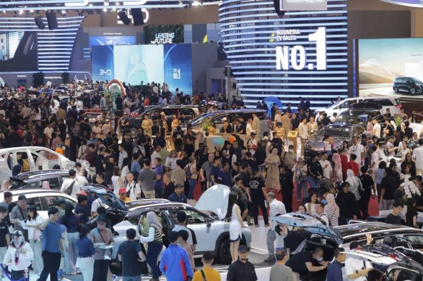 GIIAS 2025 Diserbu Ribuan Pengunjung - Bagian 5