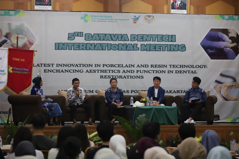 Poltekkes Kemenkes Jakarta II Gelar Seminar Internasional, Update Teknologi Gigi Terkini - Bagian 1