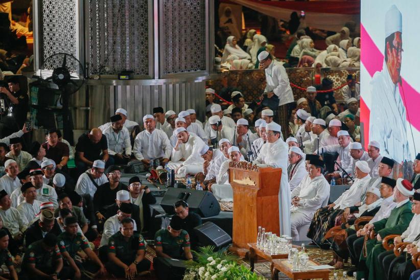 Ribuan Umat Muslim Hadiri Zikir Kebangsaan di Masjid Istiqlal - Bagian 5