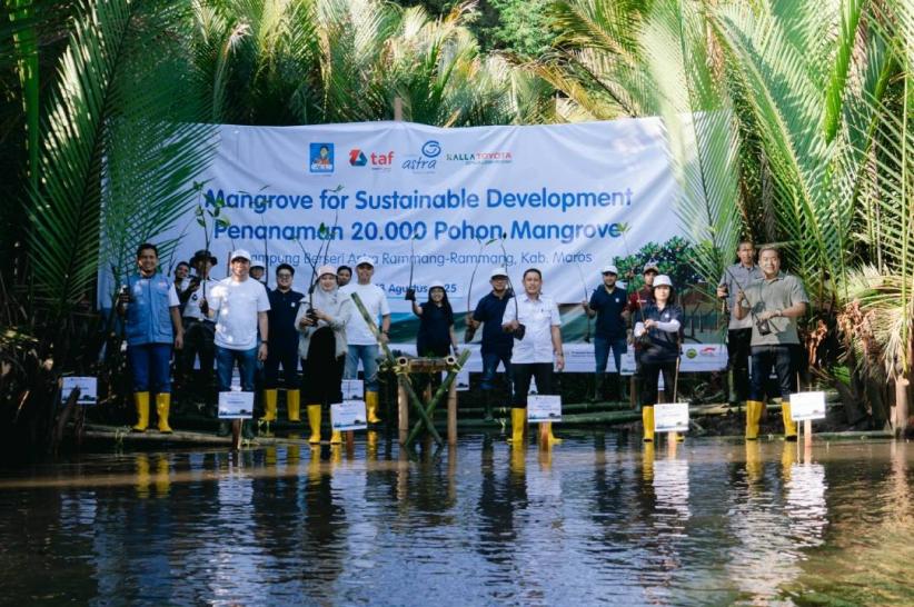 Penanaman 20.000 Bibit Mangrove di KBA Rammang-Rammang Maros - Bagian 2