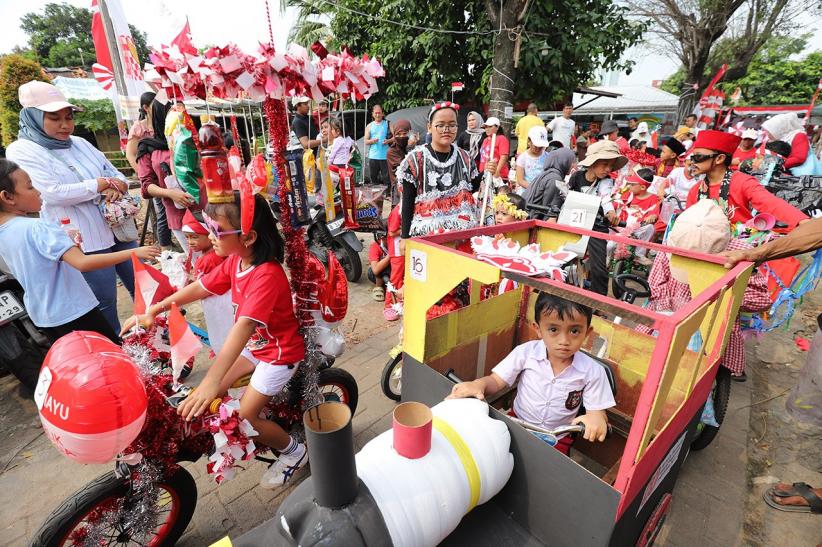 Semarak Karnaval Warga RW 08 Grogol Utara Rayakan HUT ke-80 RI - Bagian 1