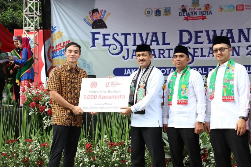 Donasi 1.000 Kacamata untuk Warga Jakarta Selatan - Bagian 2