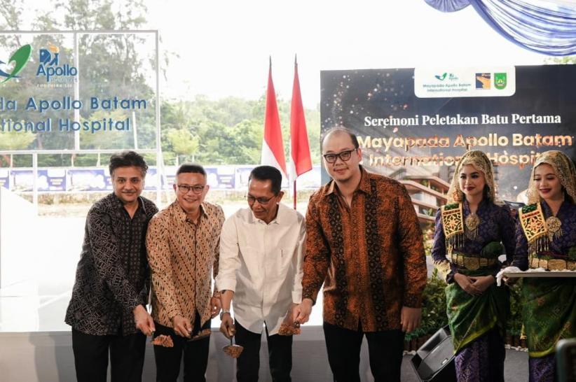 Peletakan Batu Pertama Rumah Sakit Internasional di Batam - Bagian 1