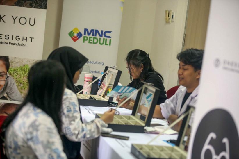 MNC Peduli Bagikan Kacamata Gratis untuk 500 Pelajar Tangsel - Bagian 2