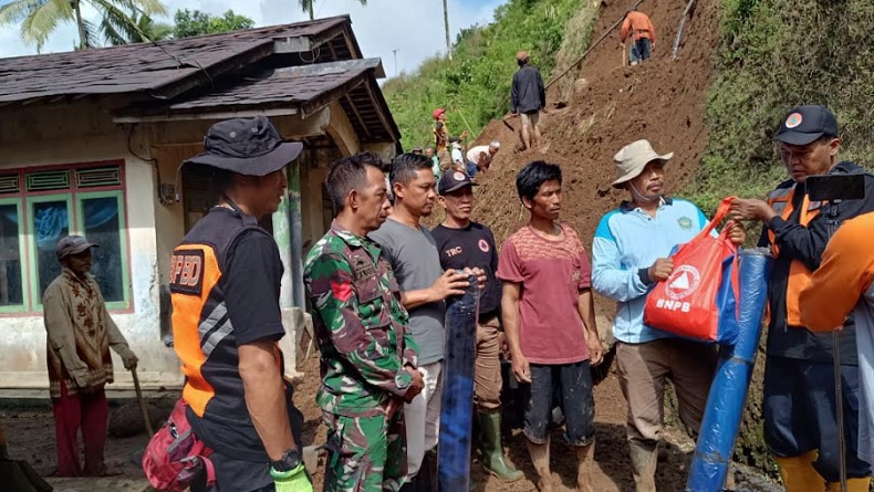 Longsor di Purbalingga Hantam 7 Rumah dan Sekolah