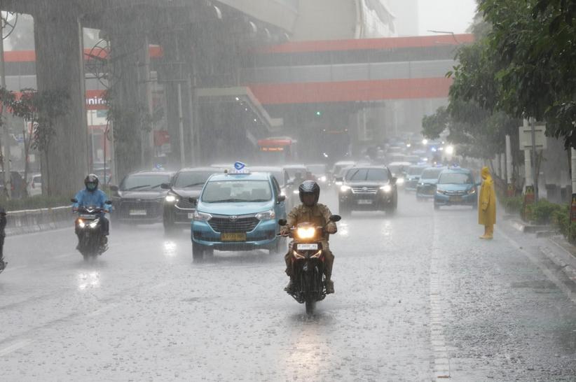 Waspada! Cuaca Ekstrem Beberapa Hari ke Depan di Jakarta  - Bagian 2