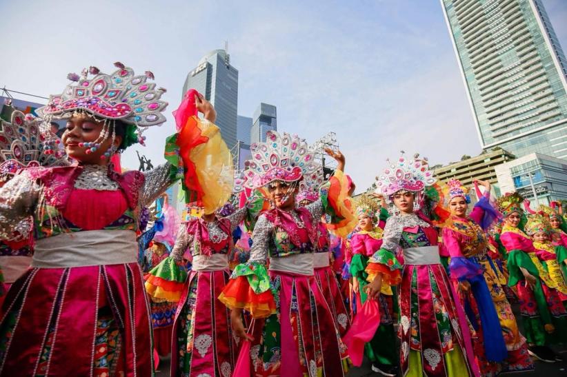 Antusiasme Warga Ikuti Fun Walk Meriahkan HUT ke-58 KADIN - Bagian 5