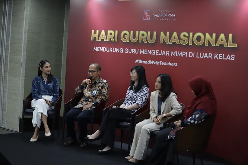 Dukung Kesejahteraan dan Mimpi Guru Indonesia - Bagian 4