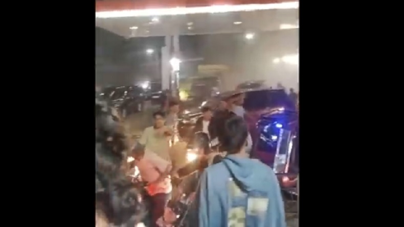 Truk Terbakar saat Antre BBM di SPBU Aceh Tenggara, Warga Panik Berhamburan