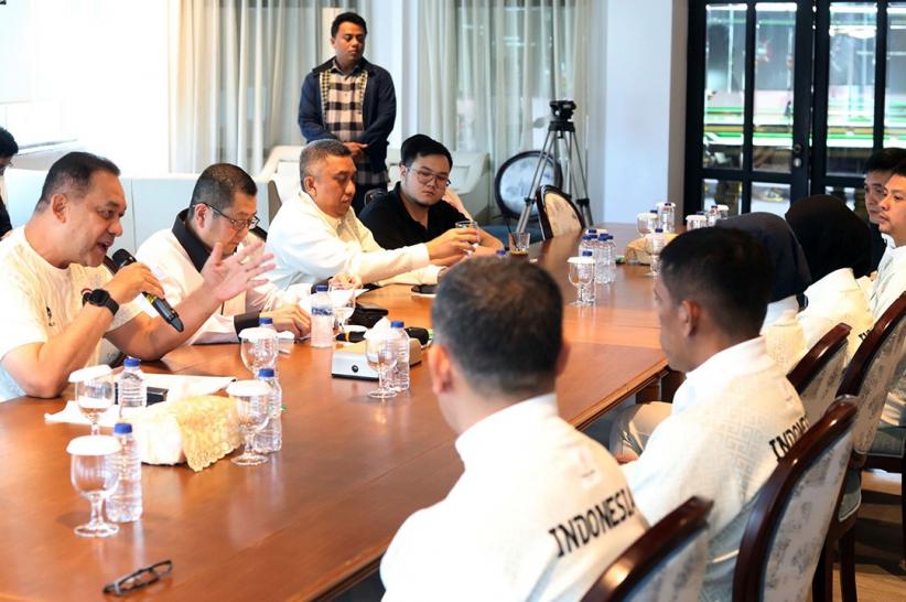 Ketum PB POBSI Hary Tanoesoedibjo Lepas Atlet Biliar ke SEA Games 2025 - Bagian 5