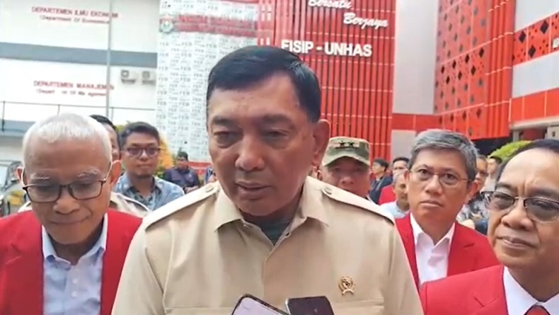 Menhan Sjafrie Tegaskan Pemerintah Mampu Tangani Bencana di Sumatera Secara Mandiri