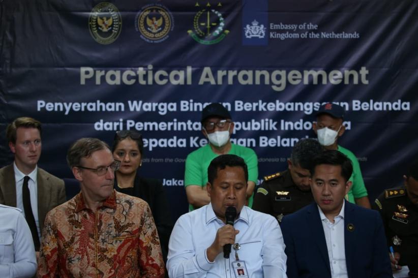 Serah Terima Narapidana Indonesia dengan Belanda - Bagian 4