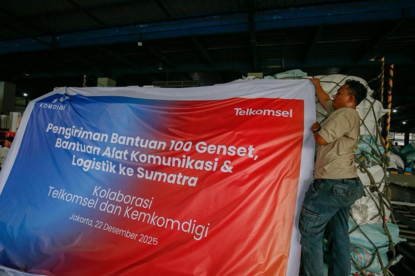 Pulihkan Jaringan Sumatera, Komdigi Kirim 100 Genset dan 500 Ponsel - Bagian 3