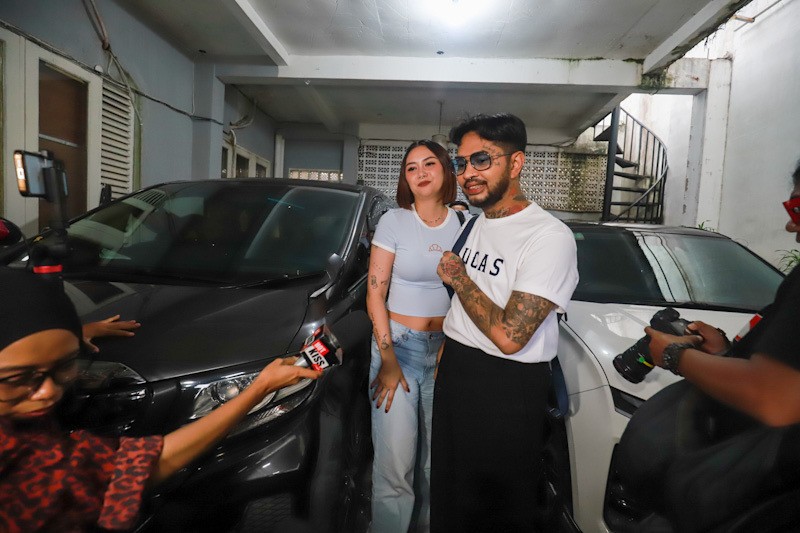 Bebas dari Rehabilitasi, Onad Menangis Minta Maaf - Bagian 4