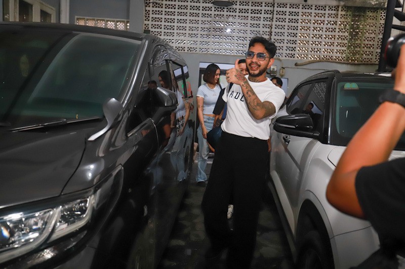 Bebas dari Rehabilitasi, Onad Menangis Minta Maaf - Bagian 5