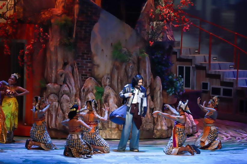 Pertujukan Drama Musikal Perahu Kertas - Bagian 6