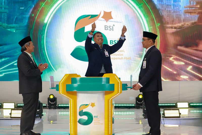 Milad ke-5, BSI Ajak Masyarakat Investasi Emas - Bagian 1
