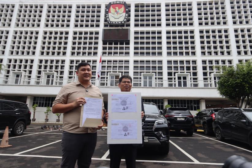 Penampakan Salinan Ijazah Jokowi - Bagian 4