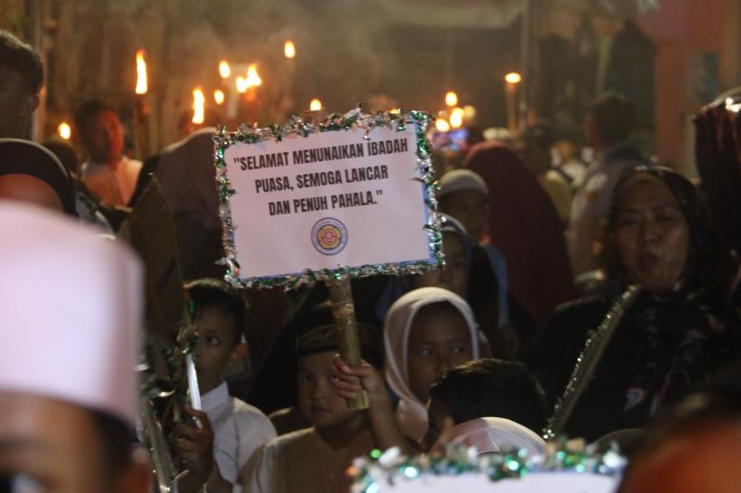 Ratusan Anak Ramaikan Pawai Obor Sambut Ramadan 1447 H - Bagian 4