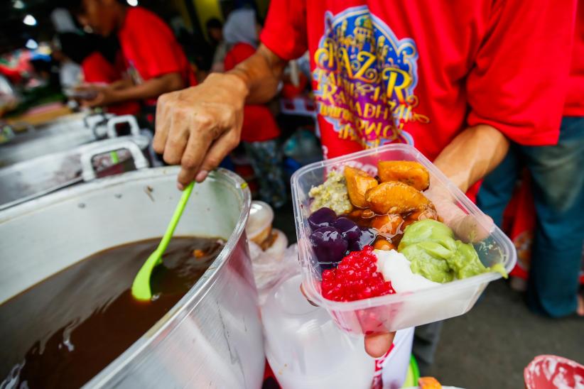 Berburu Menu Buka Puasa di Bazar Takjil Benhil - Bagian 6