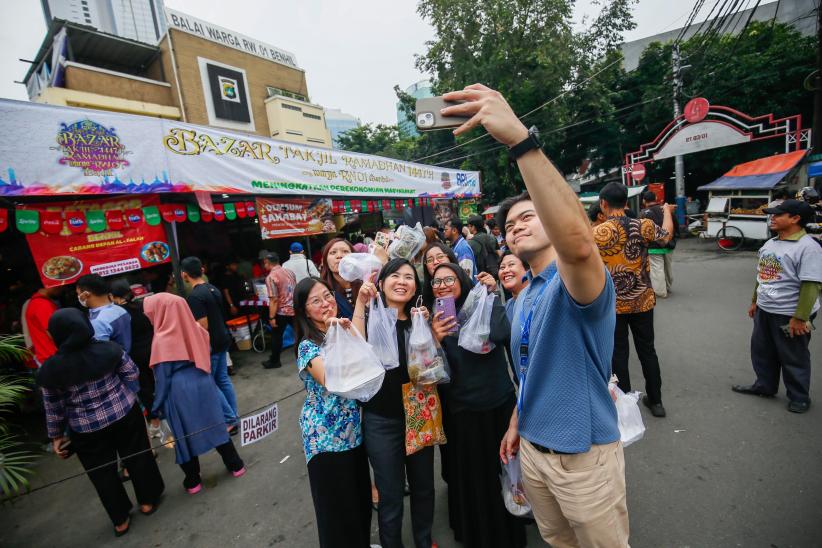 Berburu Menu Buka Puasa di Bazar Takjil Benhil - Bagian 2