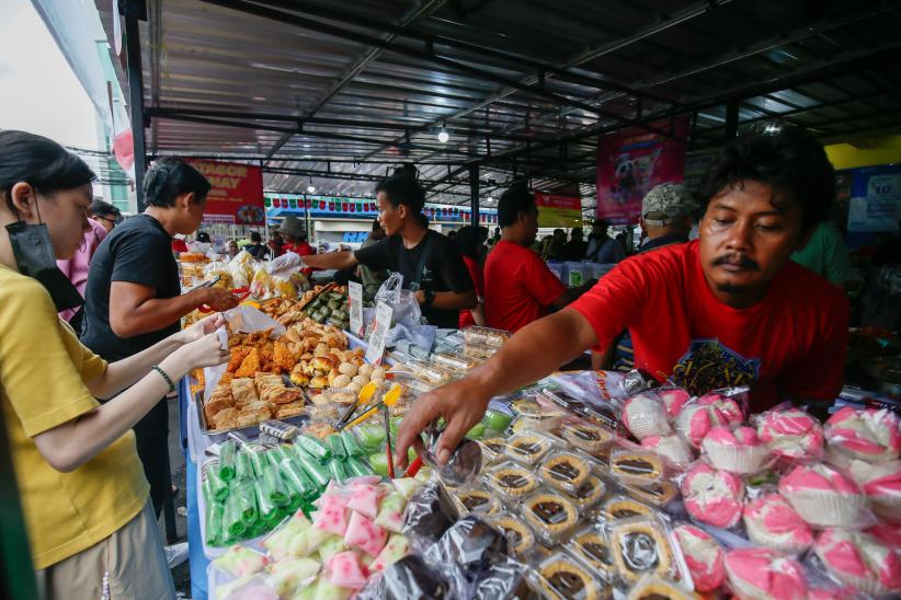 Berburu Menu Buka Puasa di Bazar Takjil Benhil - Bagian 1