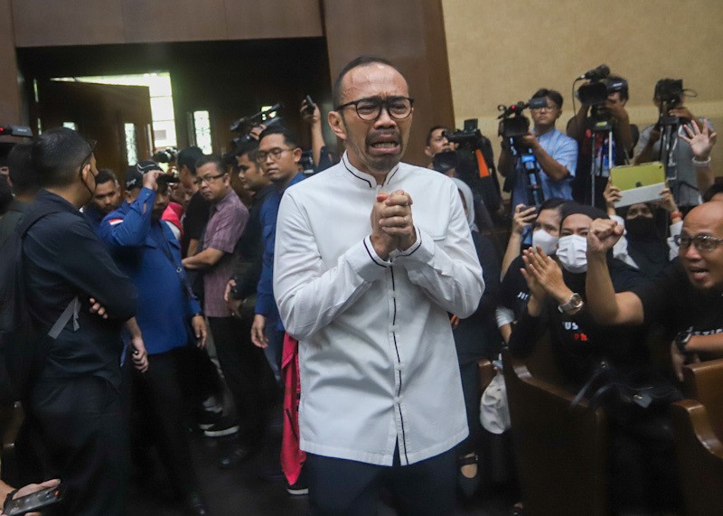 Eks Dirut Pertamina Patra Niaga Divonis 9 Tahun Penjara - Bagian 1