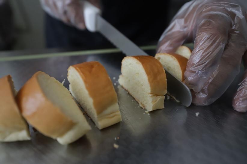 Roti Rotina Jadi Incaran Warga Tangerang untuk Menu Berbuka Puasa - Bagian 4