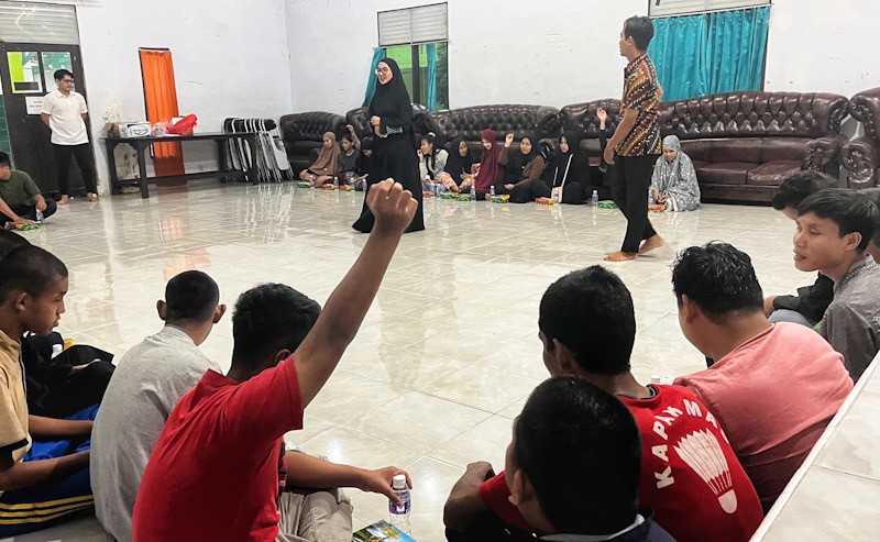 Potret Penyandang Tunanetra Buka Puasa Bersama - Bagian 3