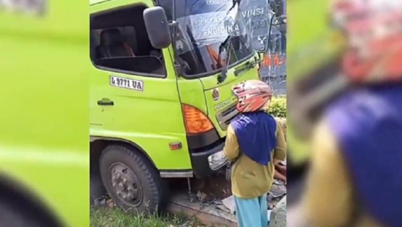 Kecelakaan Maut di Blora, Truk Tronton Tabrak 5 Pemotor, 1 Tewas 4 Luka
