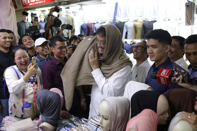 Menkeu Purbaya Dengarkan Keluhan Pedagang Pasar Tanah Abang - Bagian 1