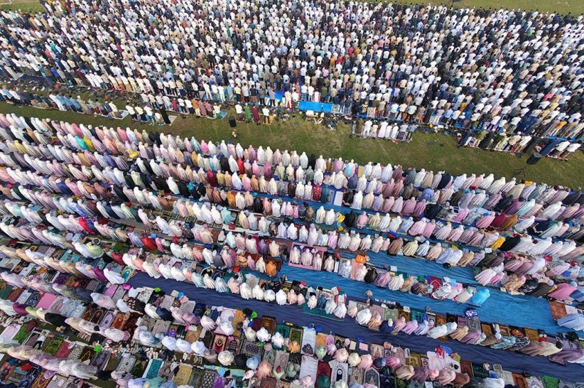 Ribuan Jemaah Muhammadiyah Salat Idulfitri di Lapangan PSP Depok - Bagian 3