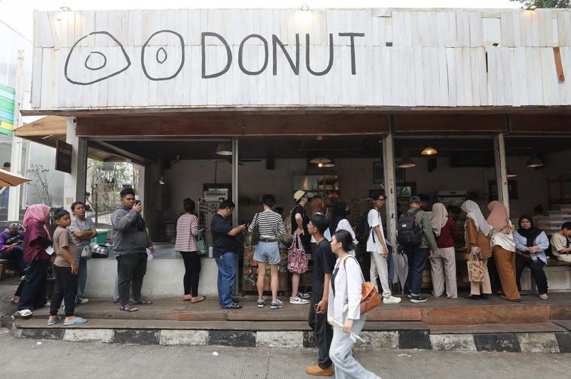 Kawasan Blok M Ramai Pengunjung Berburu Kuliner - Bagian 4