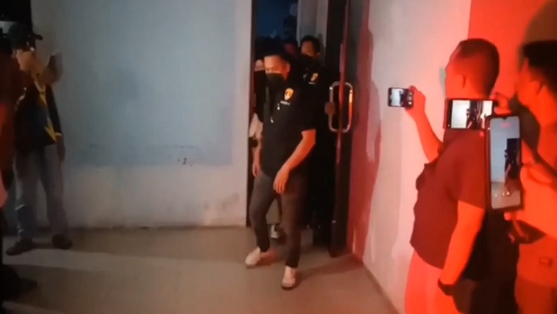Polda Sumut Bawa Koper Berisi Dokumen Penting dari Penggeledahan Diskominfo Tebing Tinggi