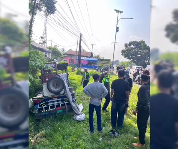 Kecelakaan di Lampung Selatan, 2 Pelajar Tewas Tabrakan dengan Mobil Penggiling Padi