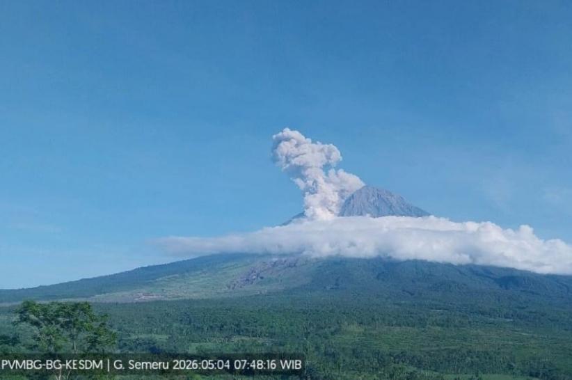 Gunung Semeru 11 Kali Meletus Hari Ini, Semburkan Abu Vulkanik 1.200 Meter