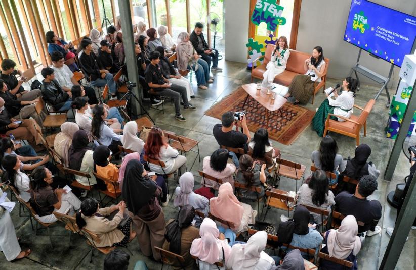 Pemberdayaan Generasi Muda Perempuan di Bidang Teknologi dalam STEM Talks - Bagian 3