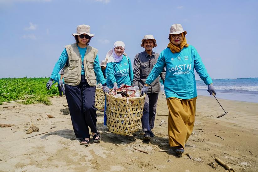 Aksi Bersih-Bersih Pantai di Pesisir Kabupaten Pandeglang - Bagian 3