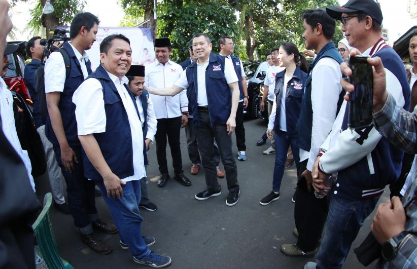 Momen Hary dan Angela Tanoesoedibjo Rayakan Iduladha bersama Warga Paseban - Bagian 3