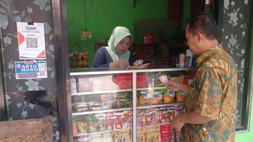 Bersama Holding Ultra Mikro, Pengusaha Sembako di Semarang Sukses Kembangan Bisnis