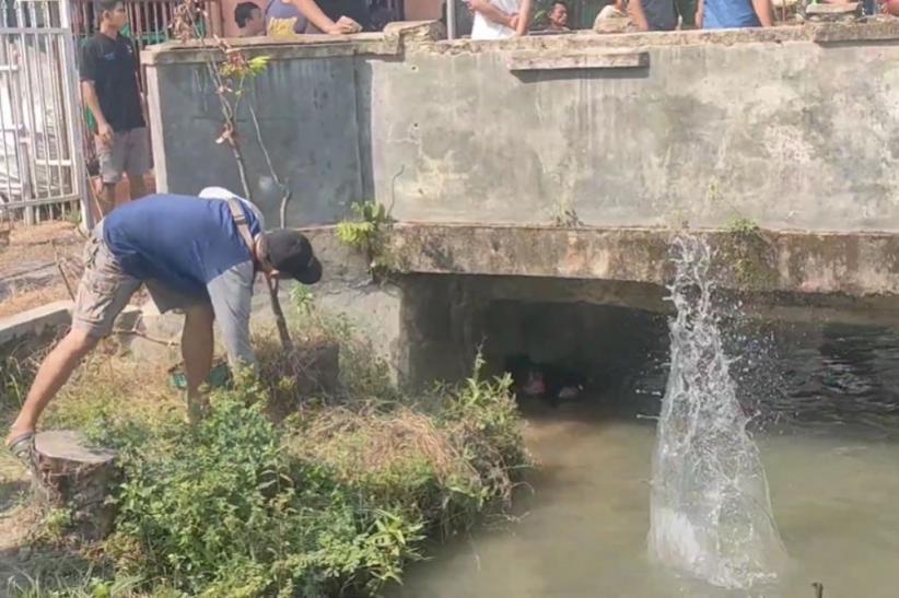 Tepergok Beraksi, Maling Motor di Indramayu Diamuk Massa hingga Lompat ke Sungai
